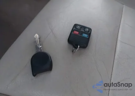 2010 Ford Explorer Eddie Bauer z USA, uszkodzony, nr VIN 1FMEU7EEXAUA67427